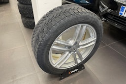 valkoinen BMW X3 2020 kuva 13.