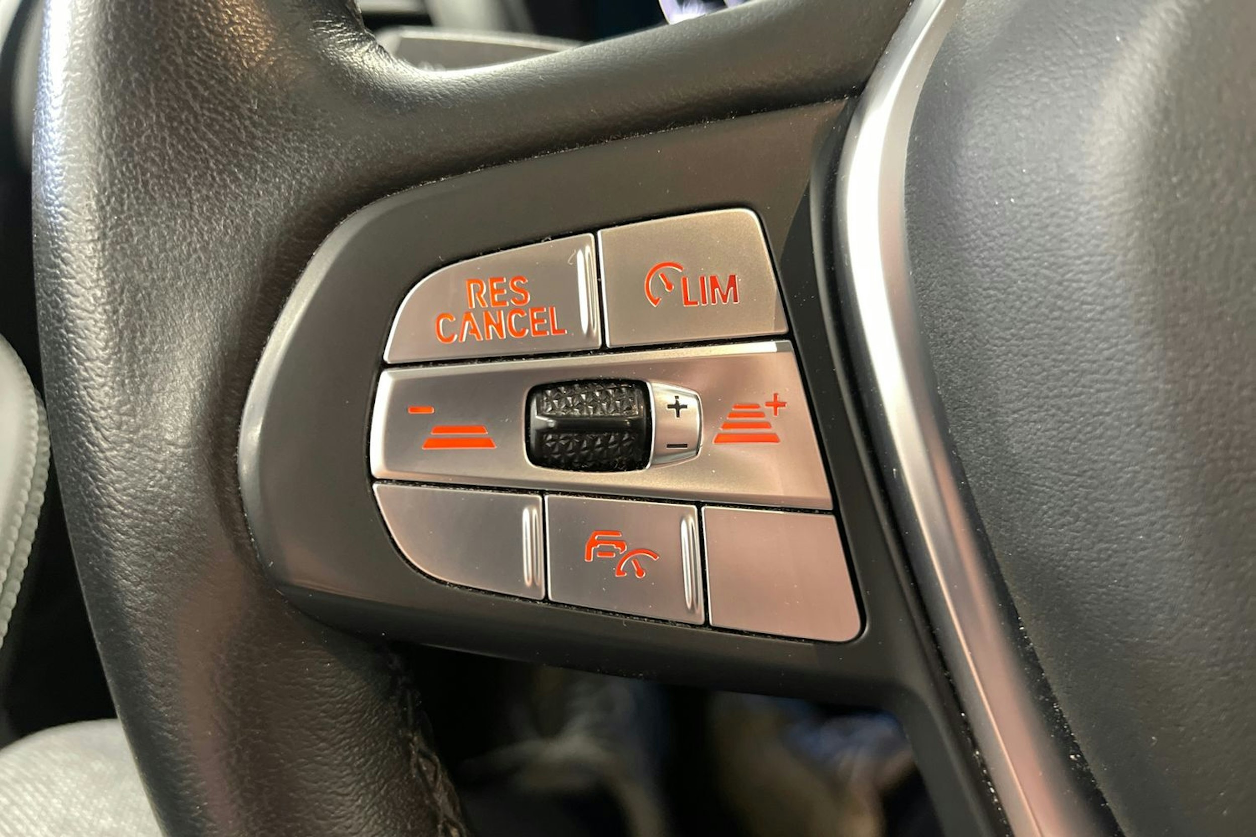 valkoinen BMW X3 2020 kuva 16.