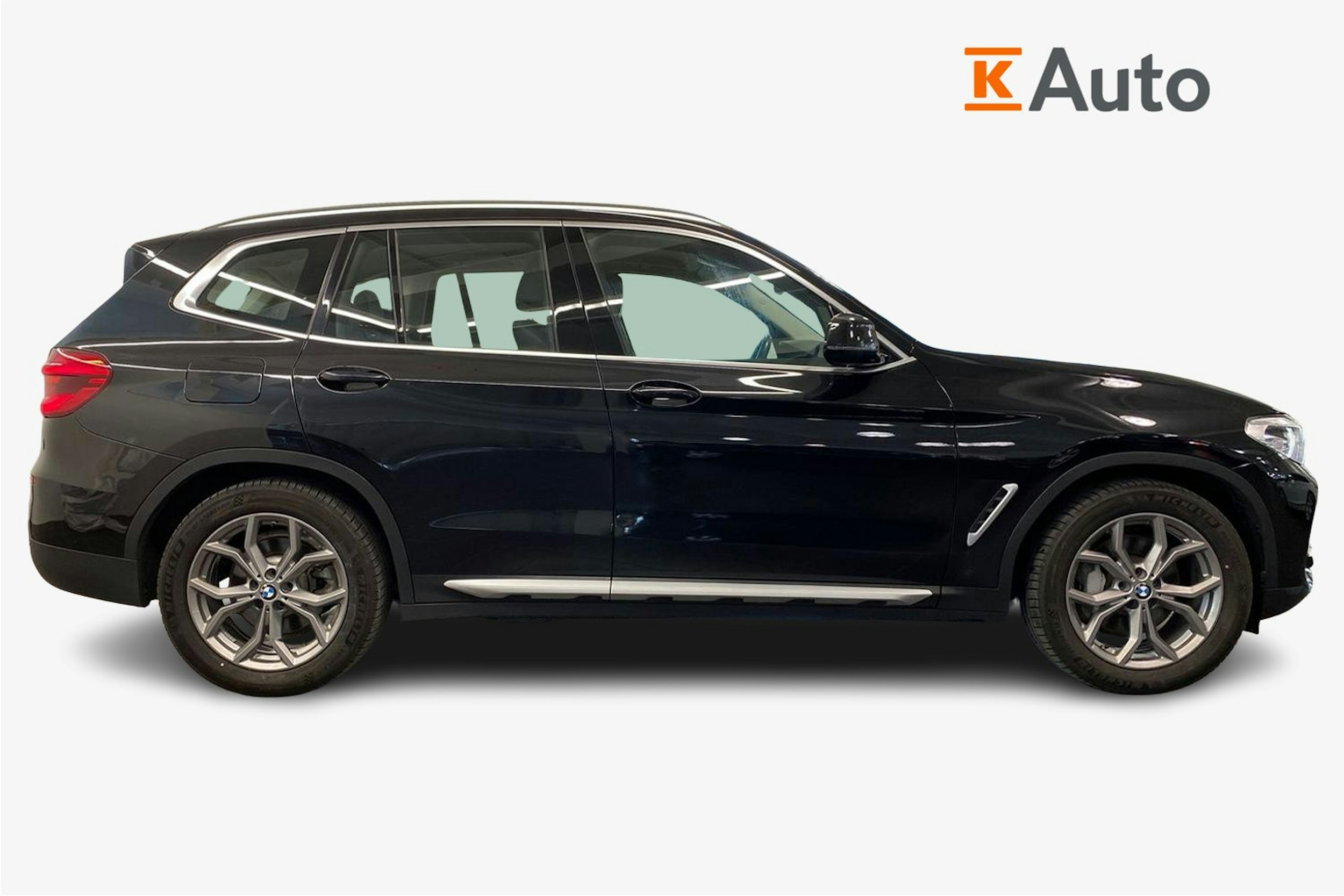 Musta BMW X3 2020 kuva 6.