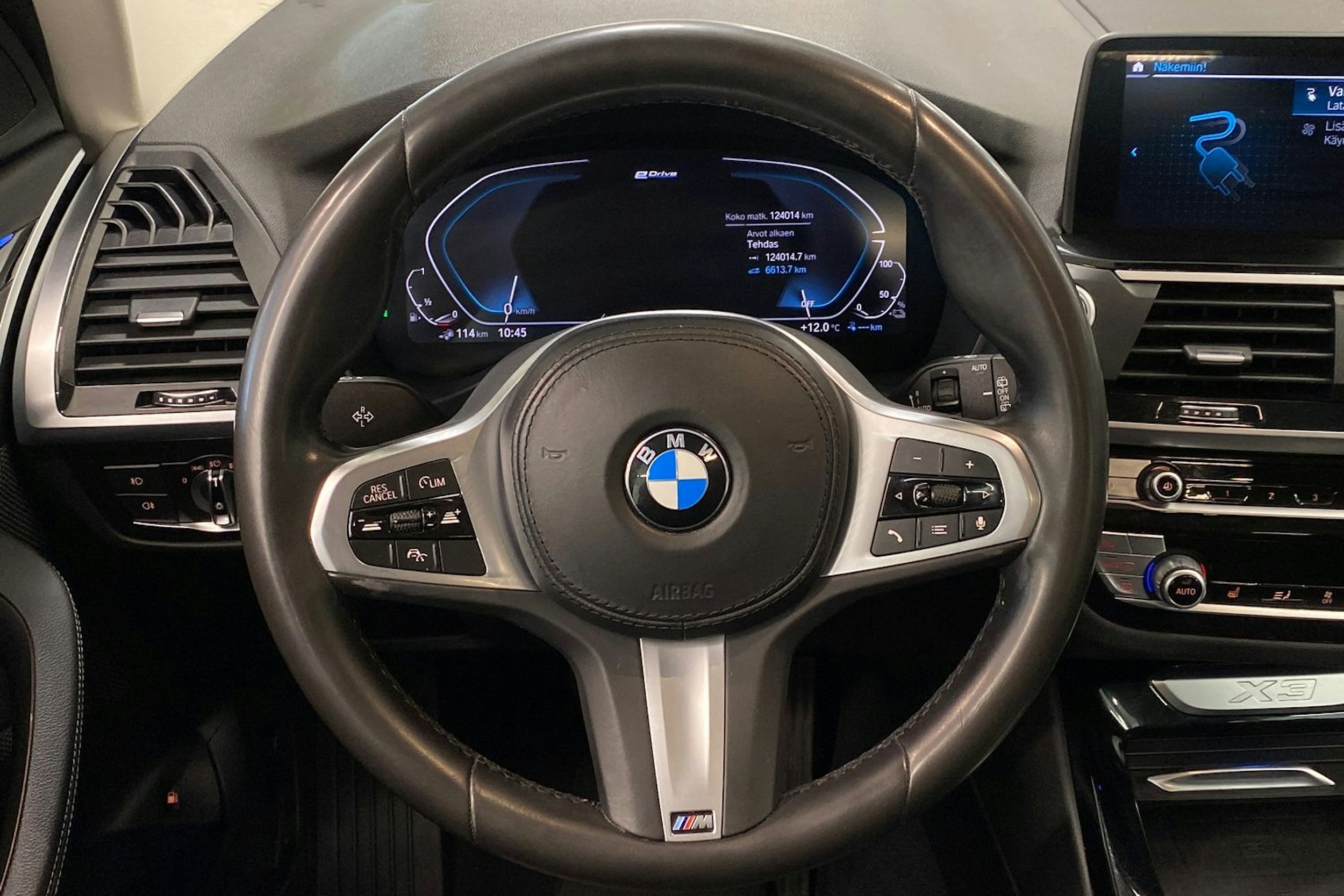 Musta BMW X3 2020 kuva 15.