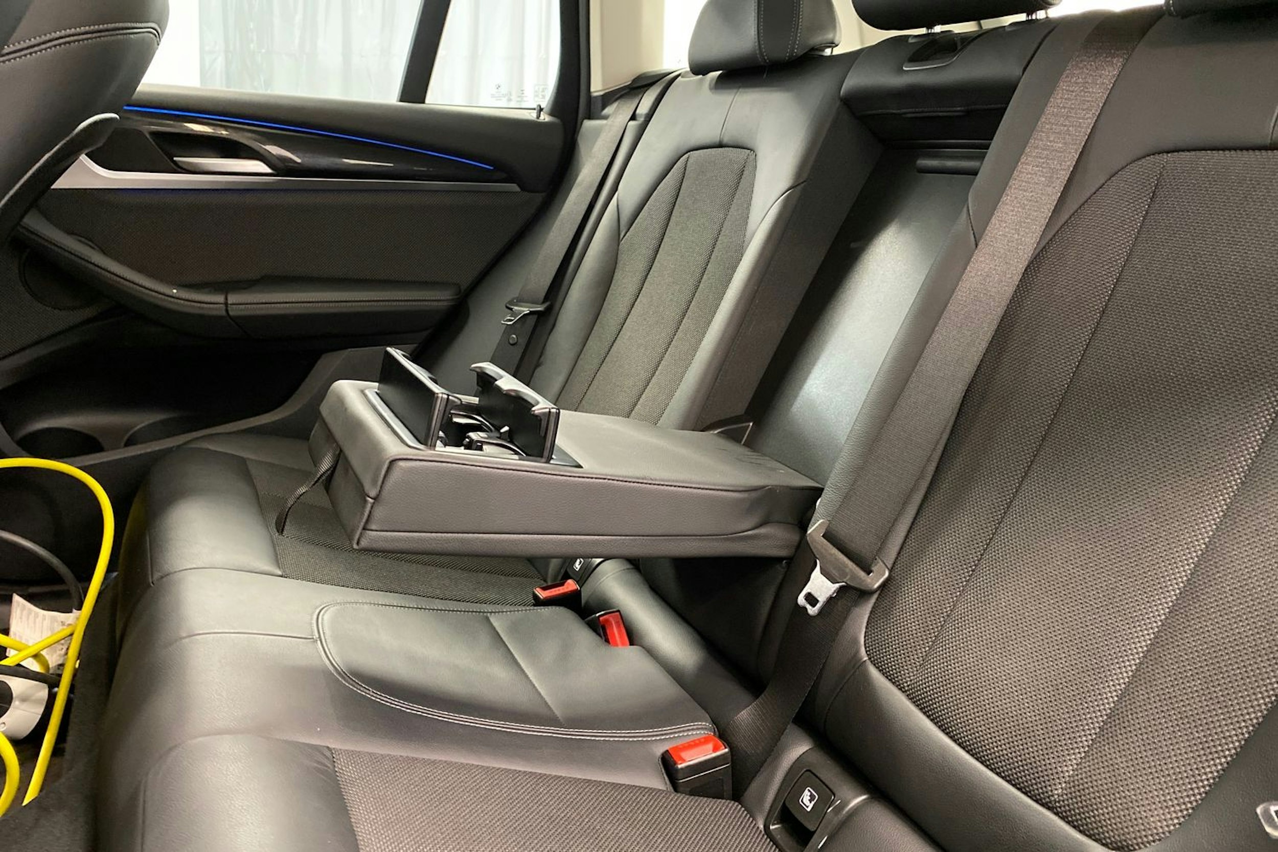 Musta BMW X3 2020 kuva 16.