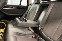 Musta BMW X3 2020 kuva 16.
