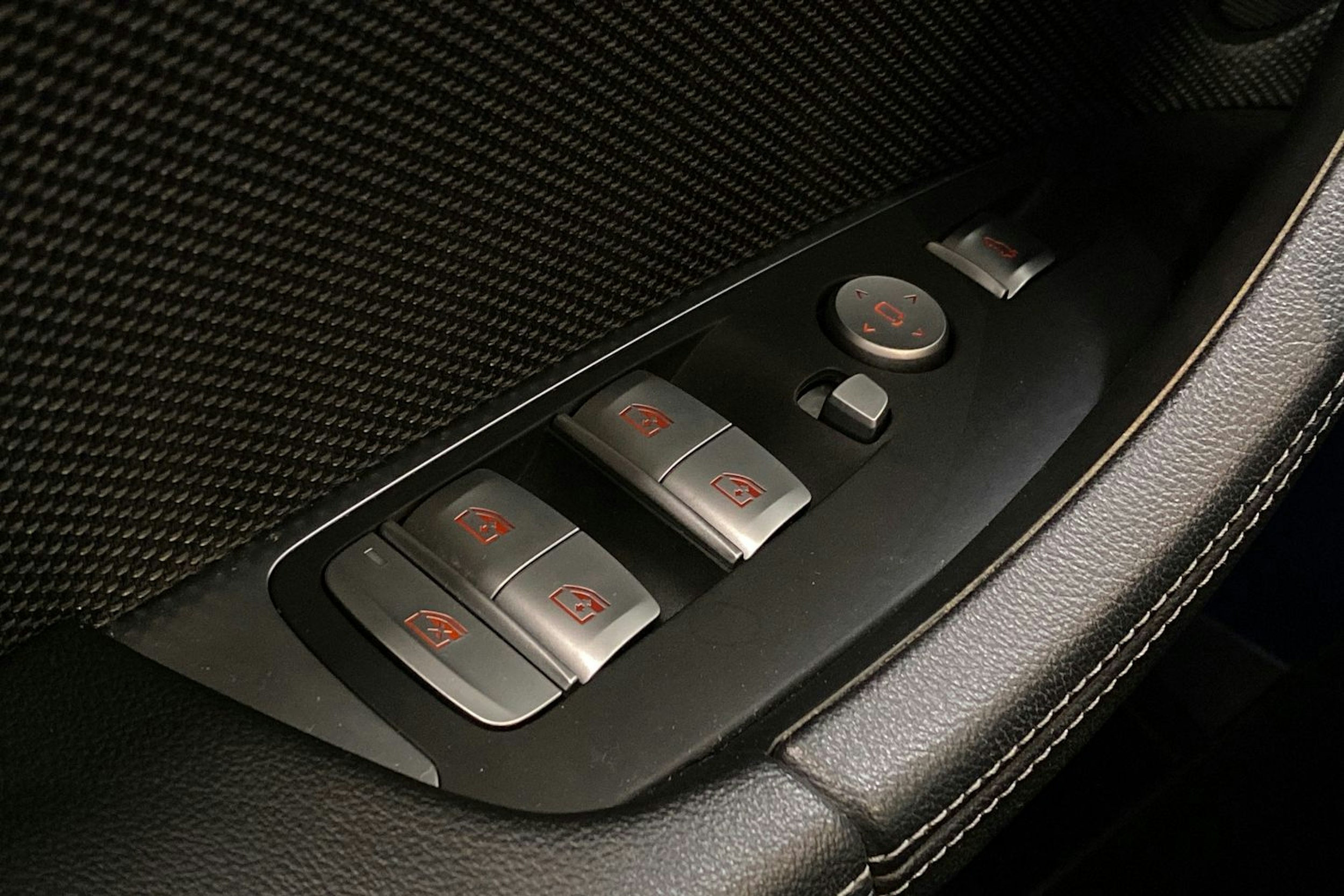 Musta BMW X3 2020 kuva 17.
