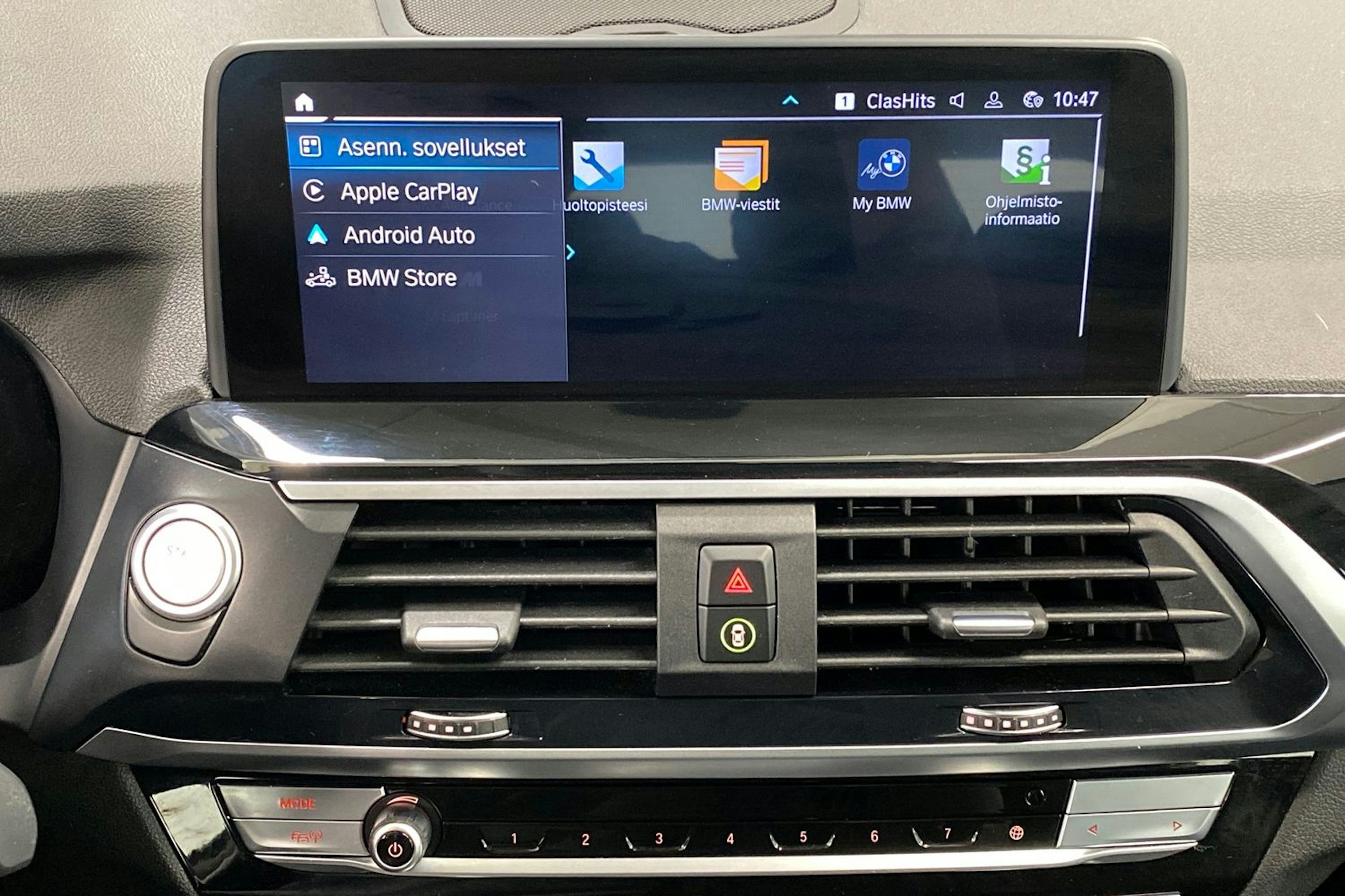 Musta BMW X3 2020 kuva 22.