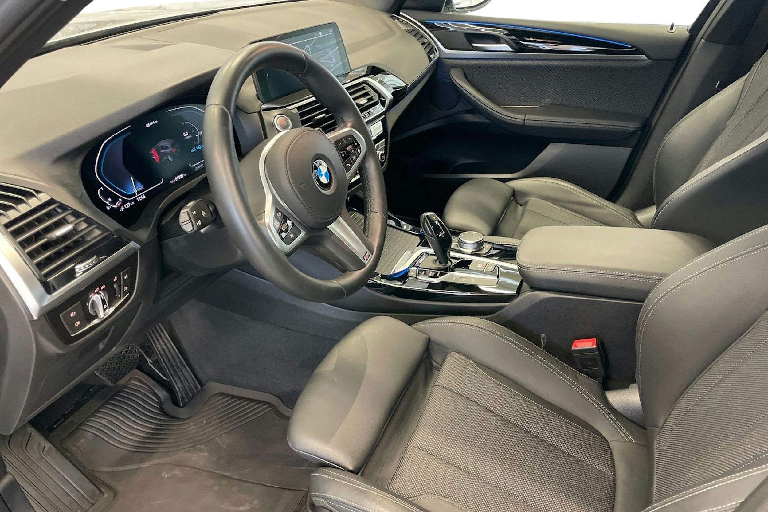 Hopea BMW X3 2020 kuva 7.