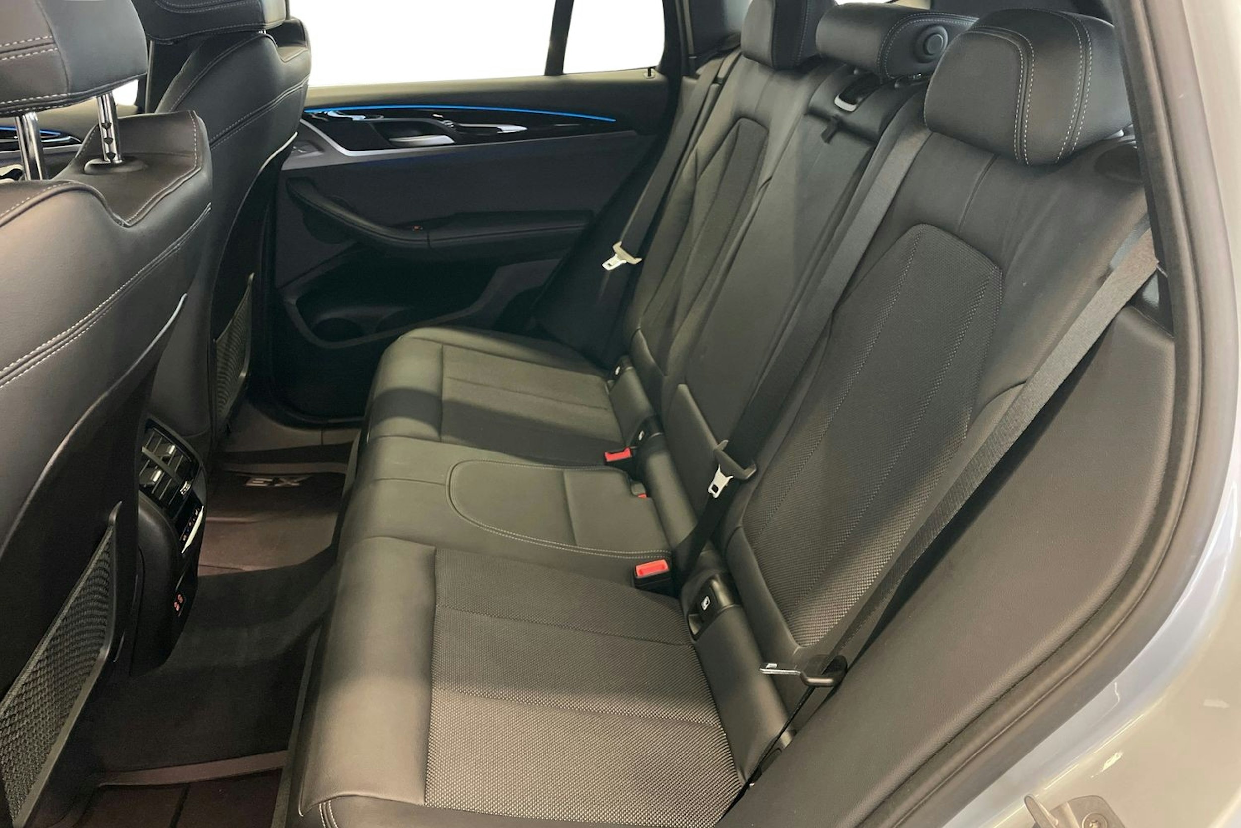 Hopea BMW X3 2020 kuva 10.