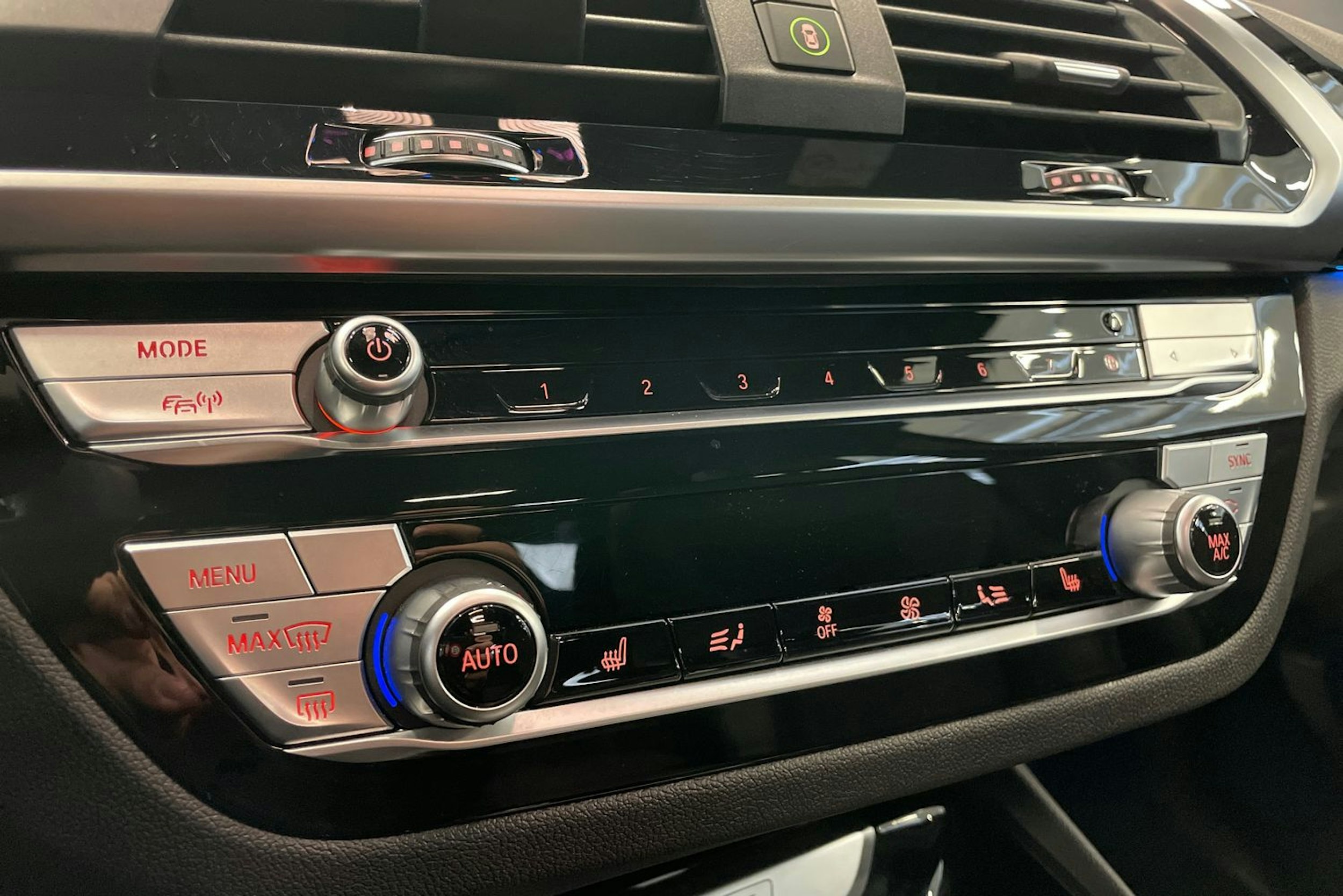 Hopea BMW X3 2020 kuva 19.