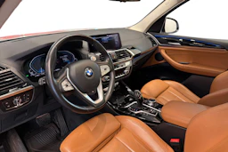 valkoinen BMW X3 2020 kuva 6.