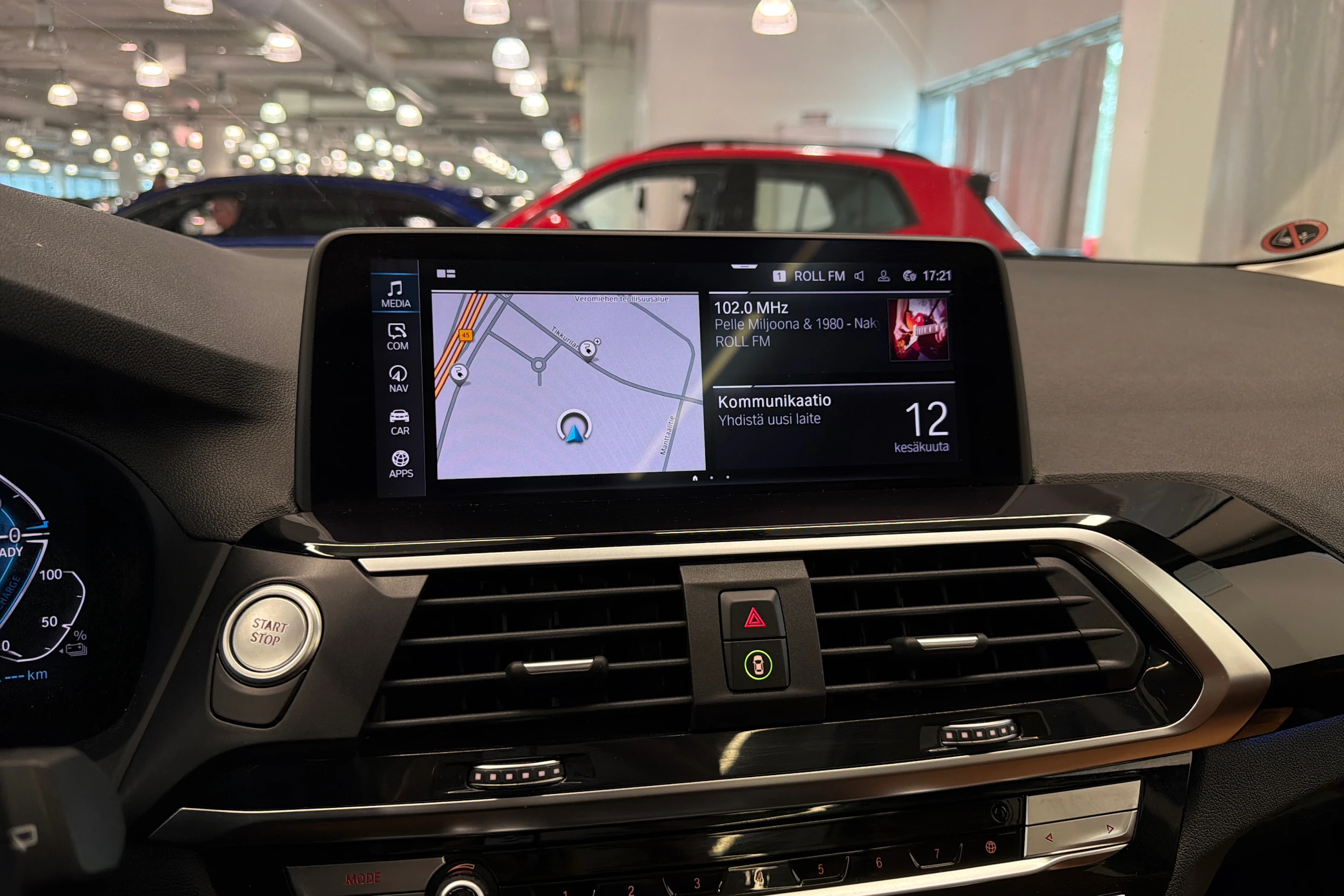 valkoinen BMW X3 2020 kuva 25.