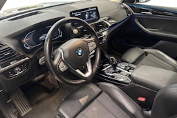 musta BMW X3 2020 kuva 3.