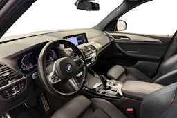 musta BMW X3 2020 kuva 6.