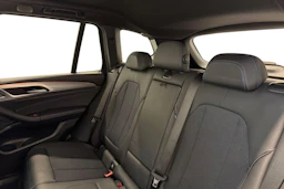musta BMW X3 2020 kuva 8.