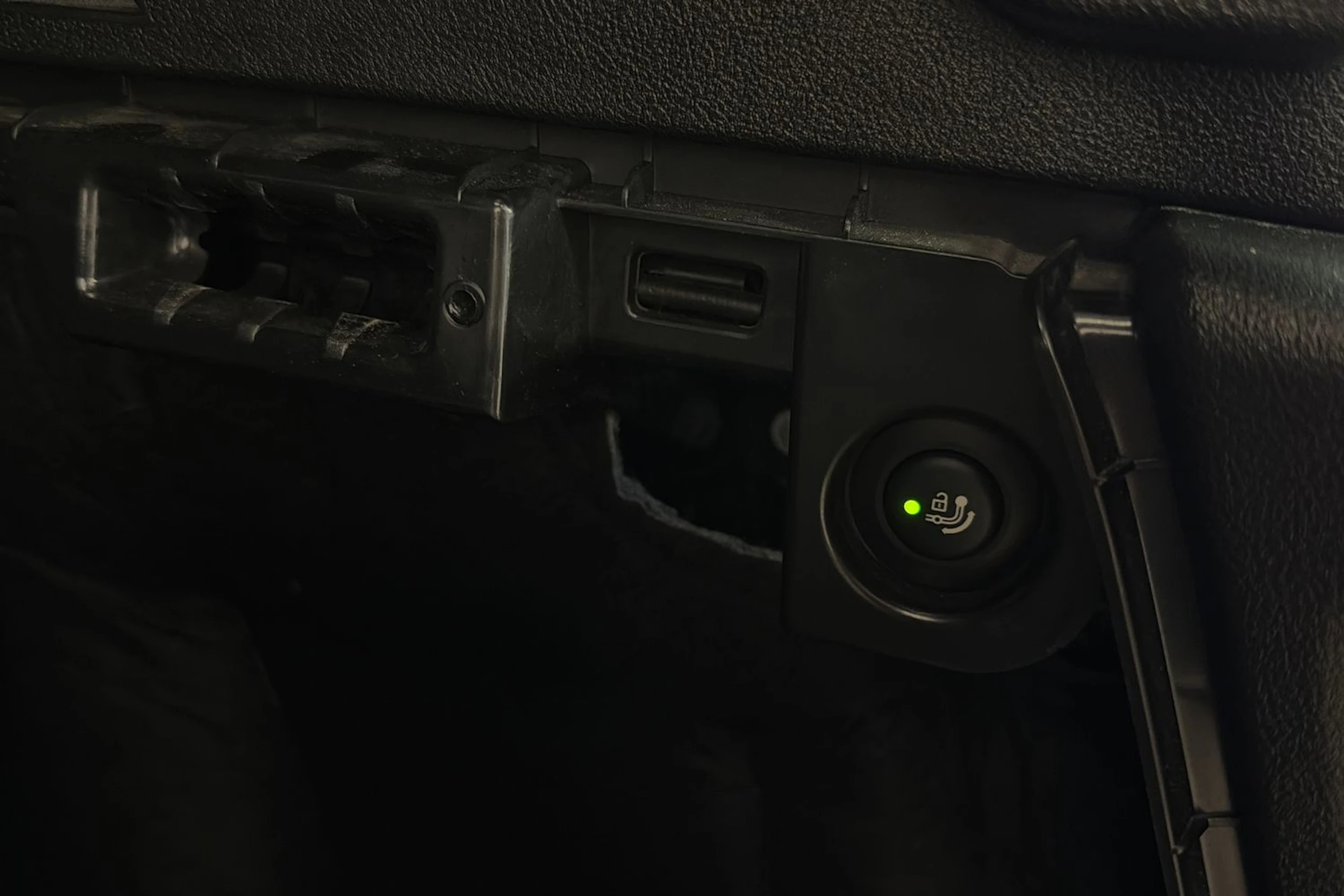 musta BMW X3 2020 kuva 13.