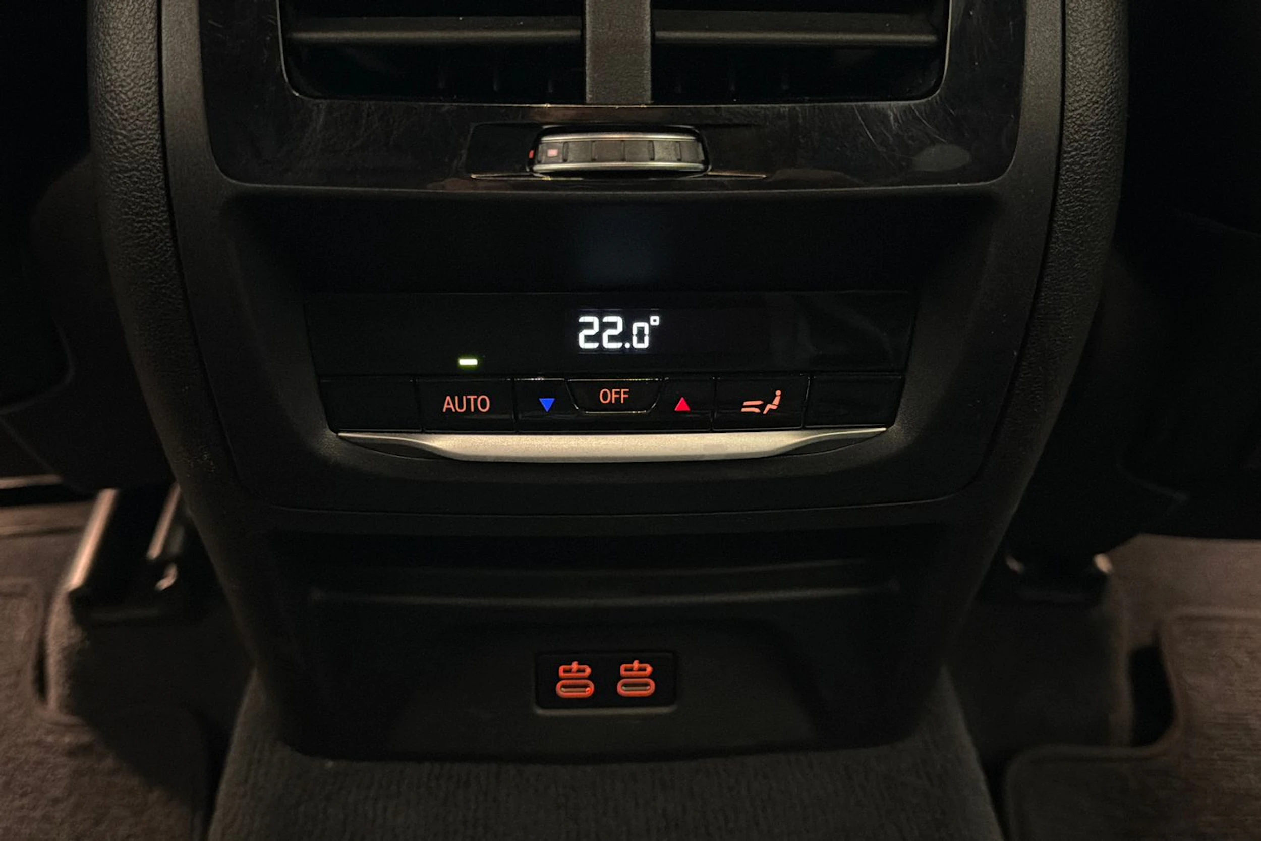 musta BMW X3 2020 kuva 15.