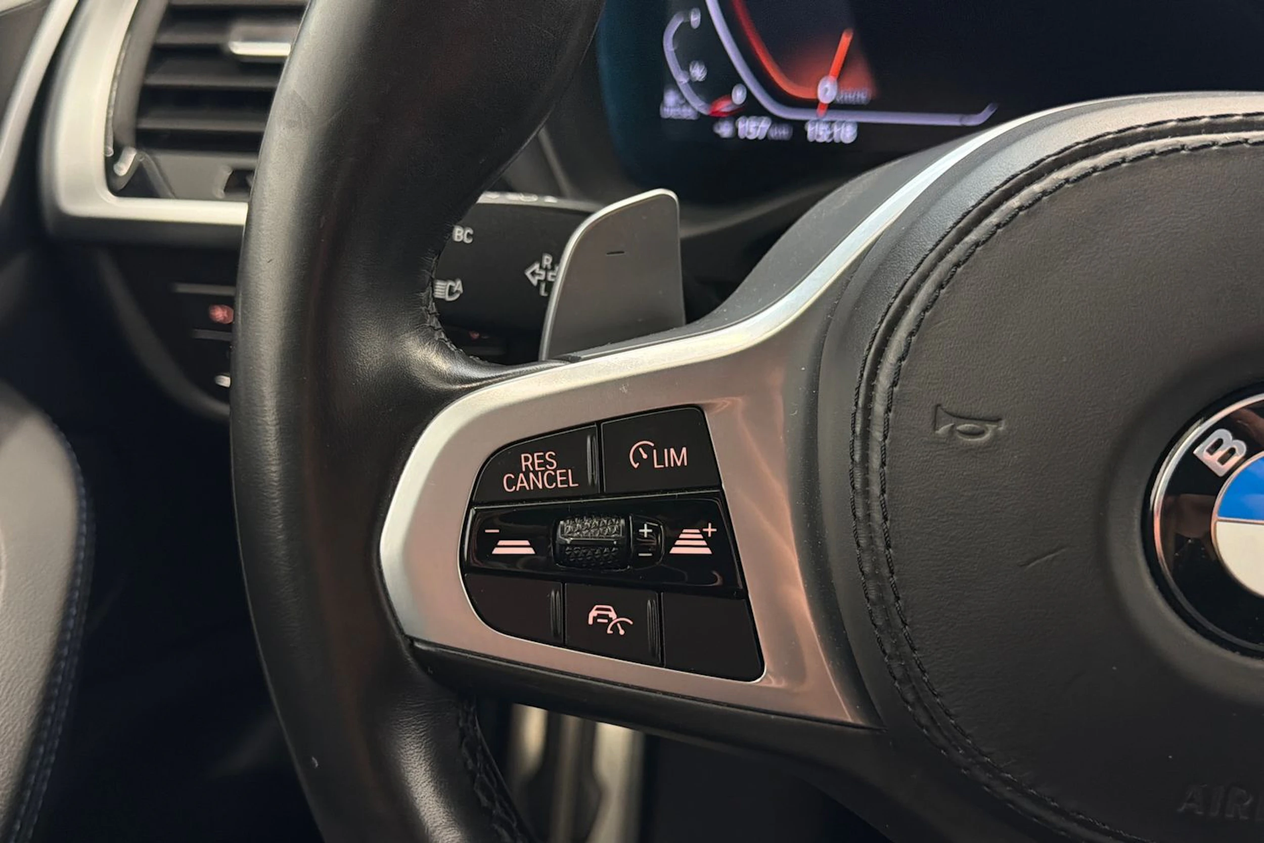 musta BMW X3 2020 kuva 19.