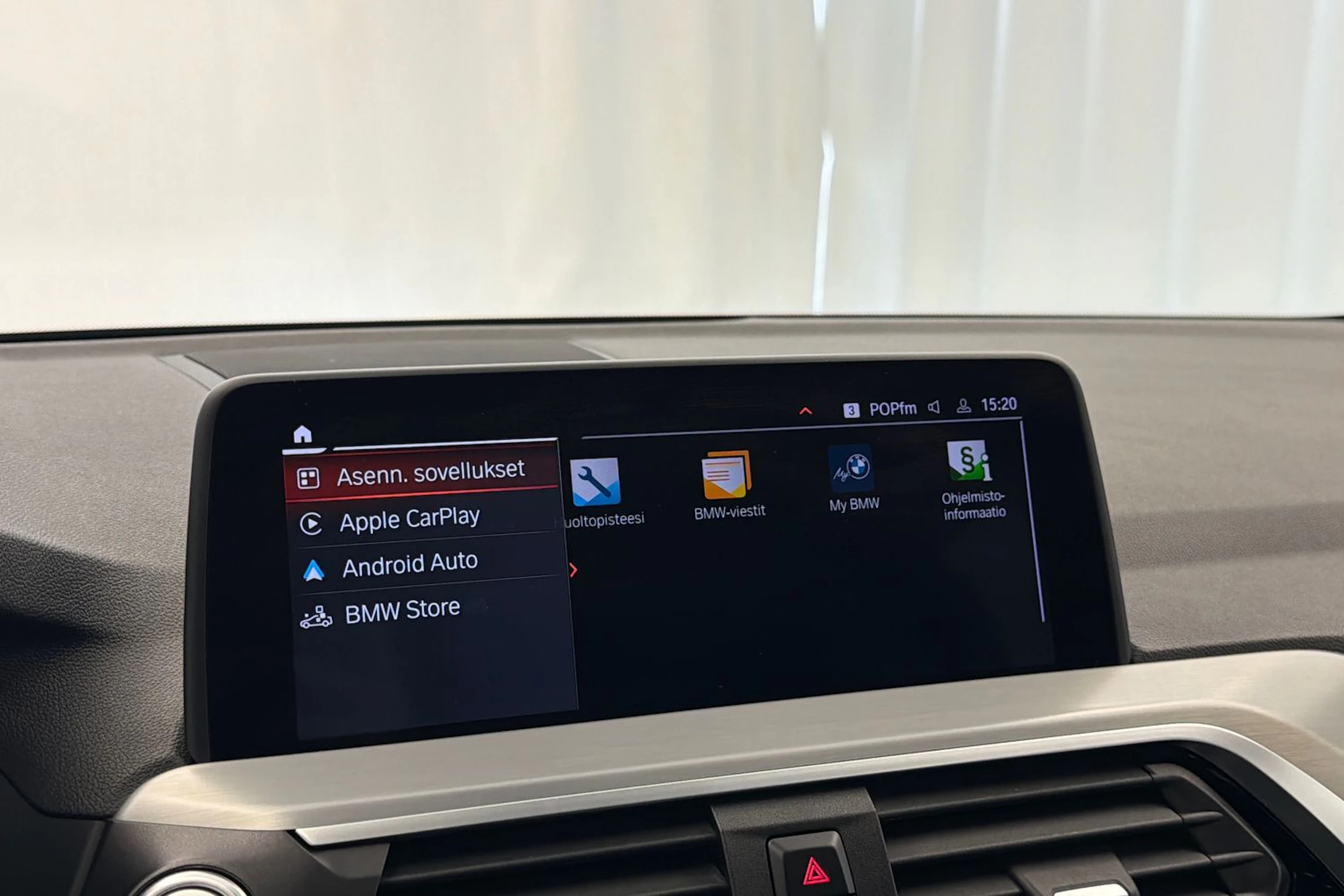 musta BMW X3 2020 kuva 24.
