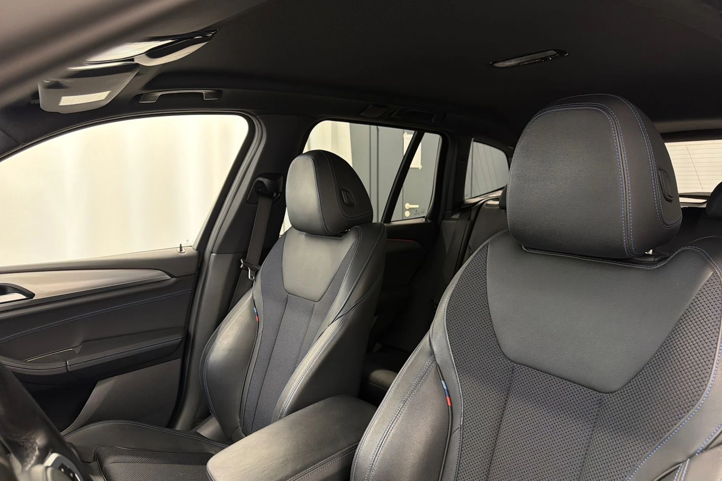 musta BMW X3 2020 kuva 29.