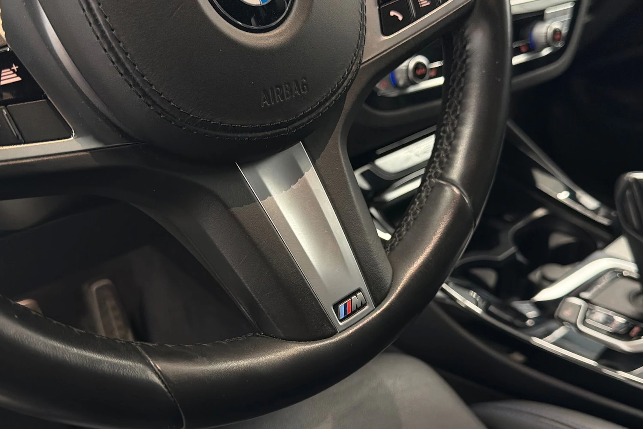 musta BMW X3 2020 kuva 31.