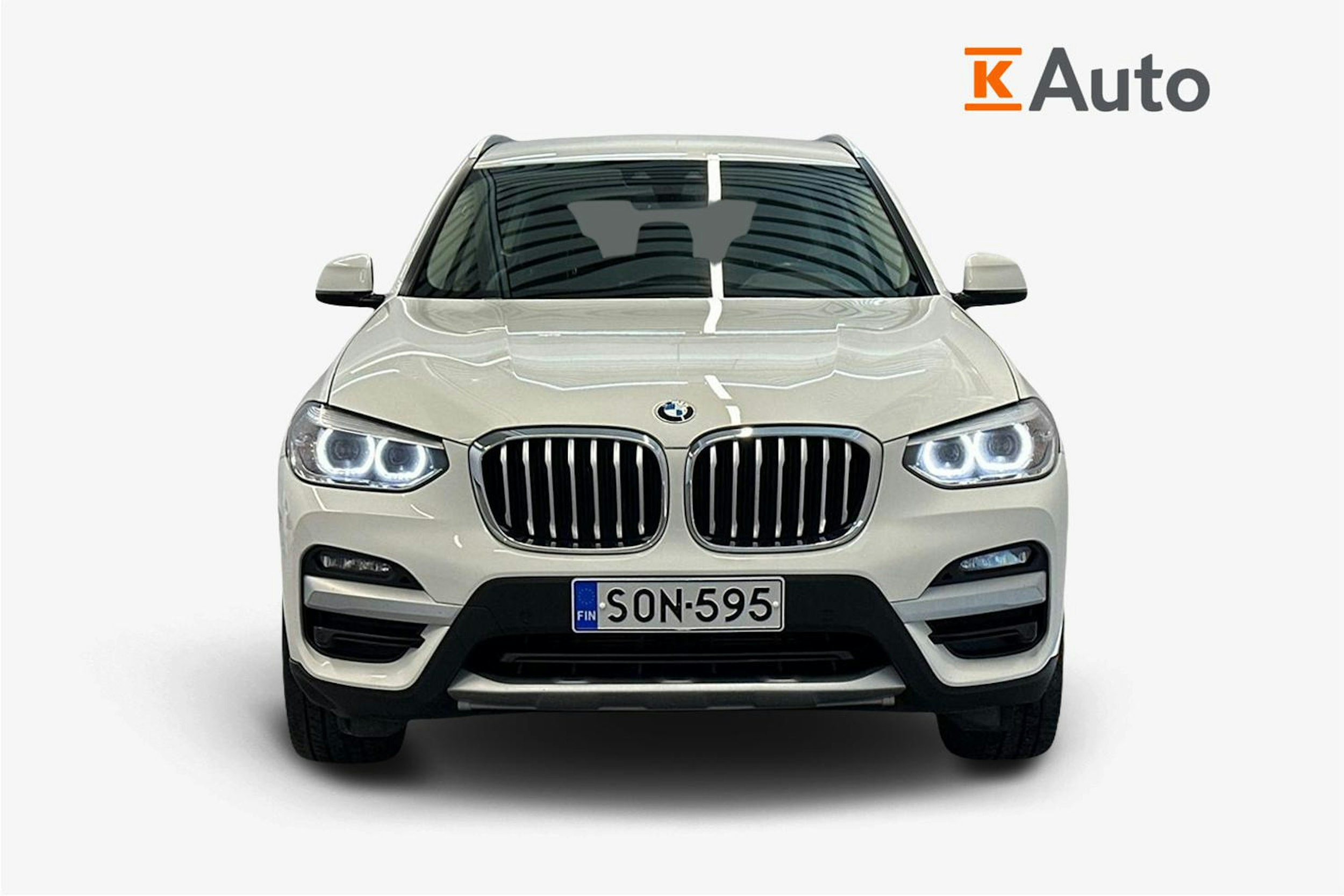 Valkoinen BMW X3 2020 kuva 5.