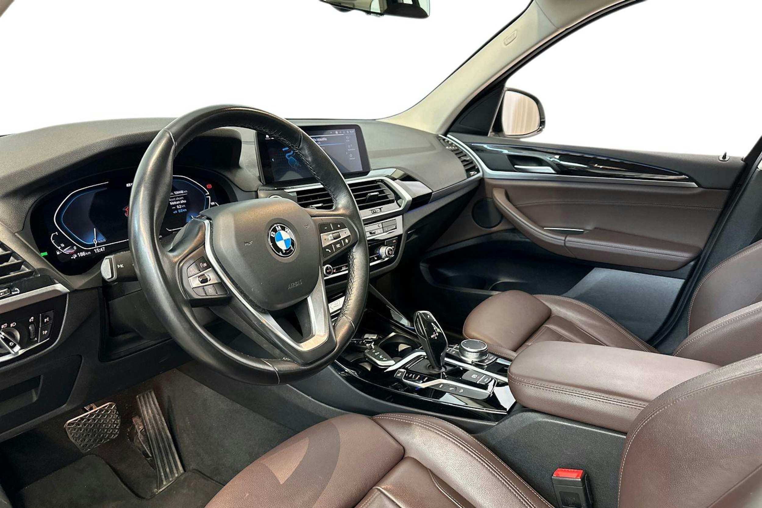 Valkoinen BMW X3 2020 kuva 7.