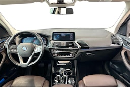 Valkoinen BMW X3 2020 kuva 9.