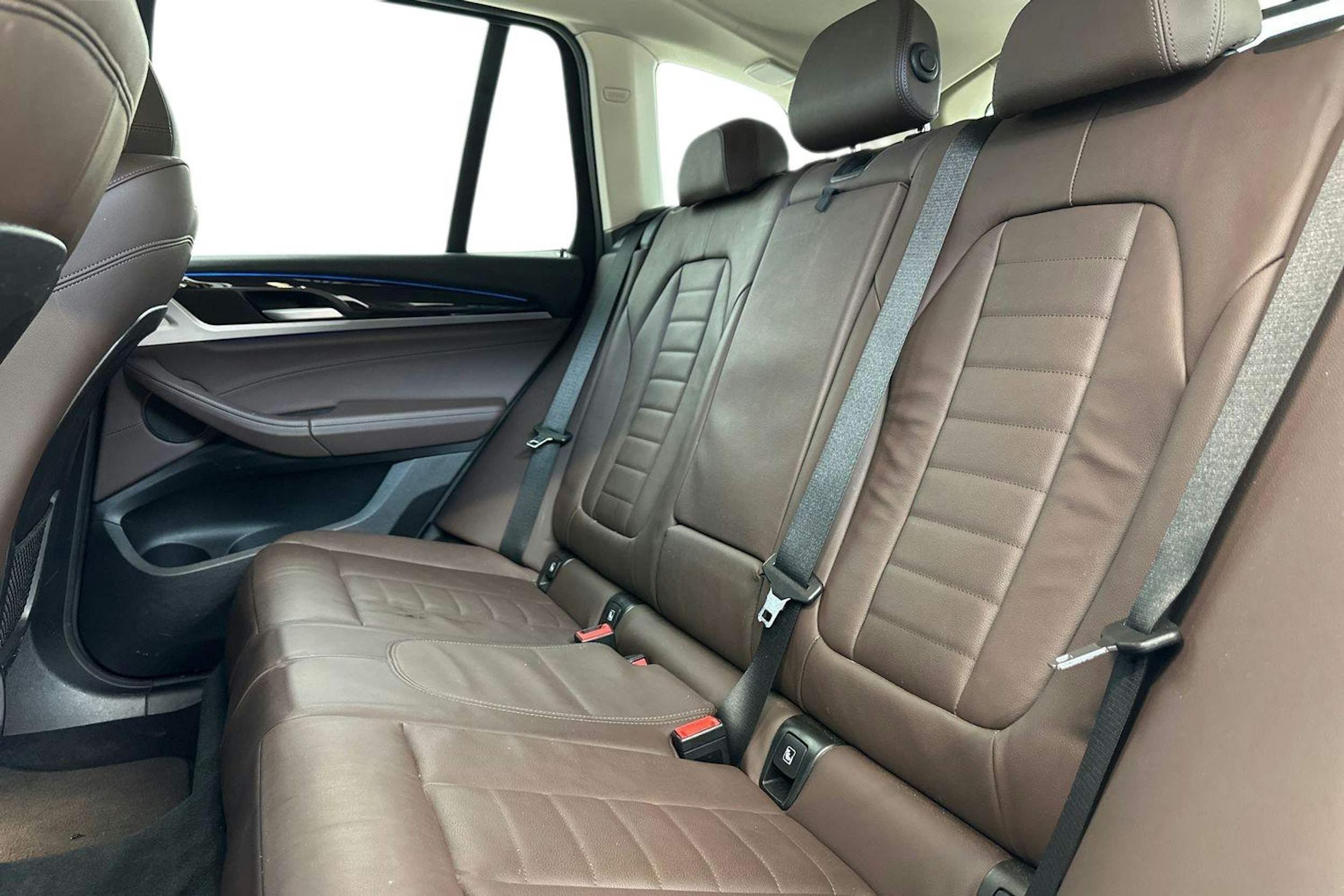 Valkoinen BMW X3 2020 kuva 10.