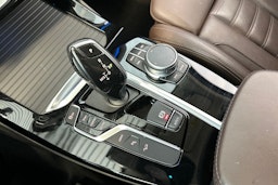 Valkoinen BMW X3 2020 kuva 22.