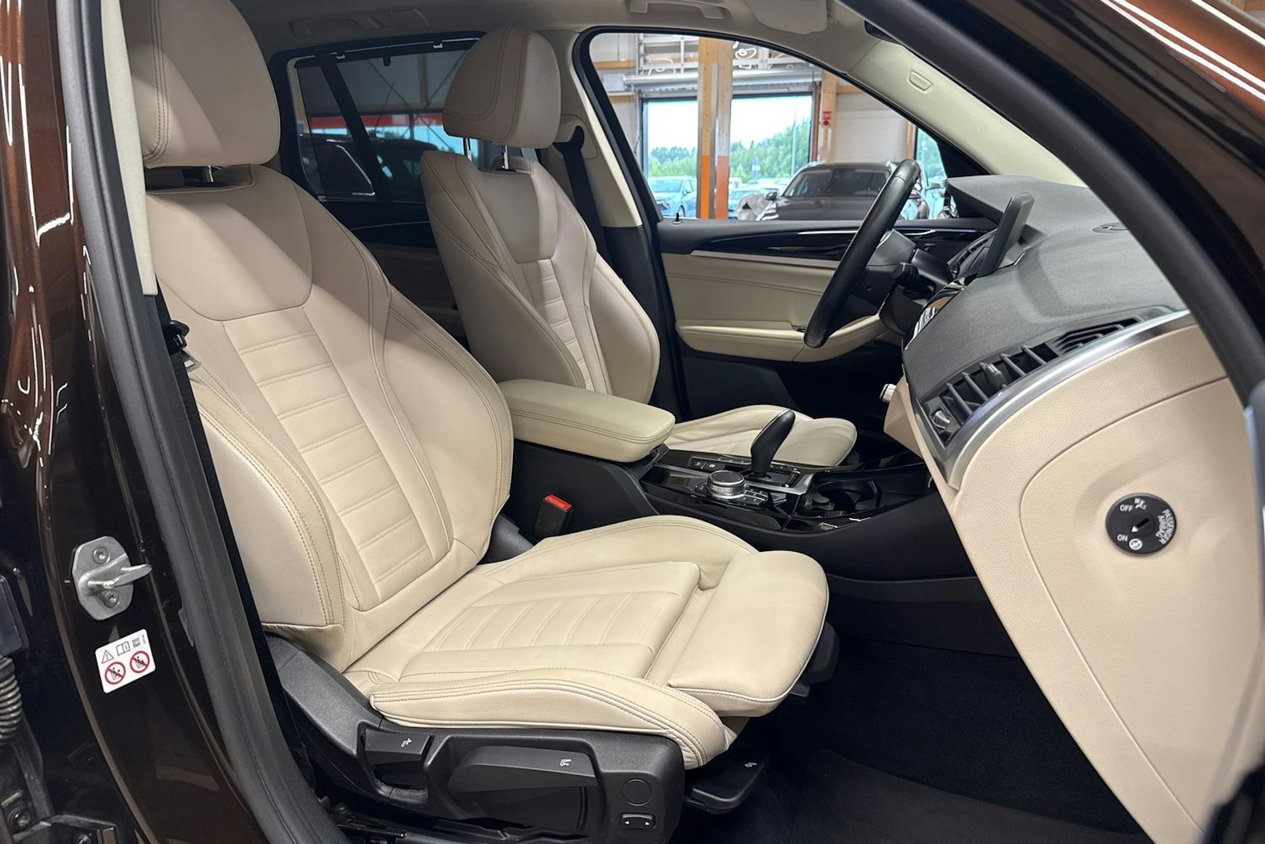 Ruskea (beige) BMW X3 2020 kuva 14.