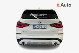 valkoinen BMW X3 2020 kuva 4.