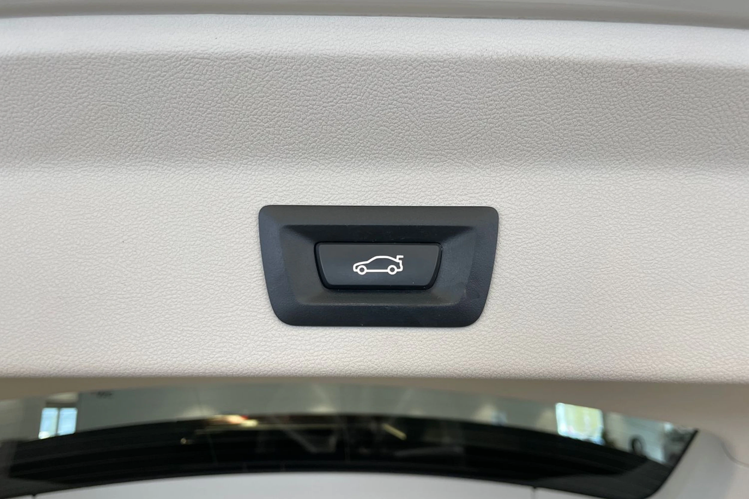 valkoinen BMW X3 2020 kuva 17.