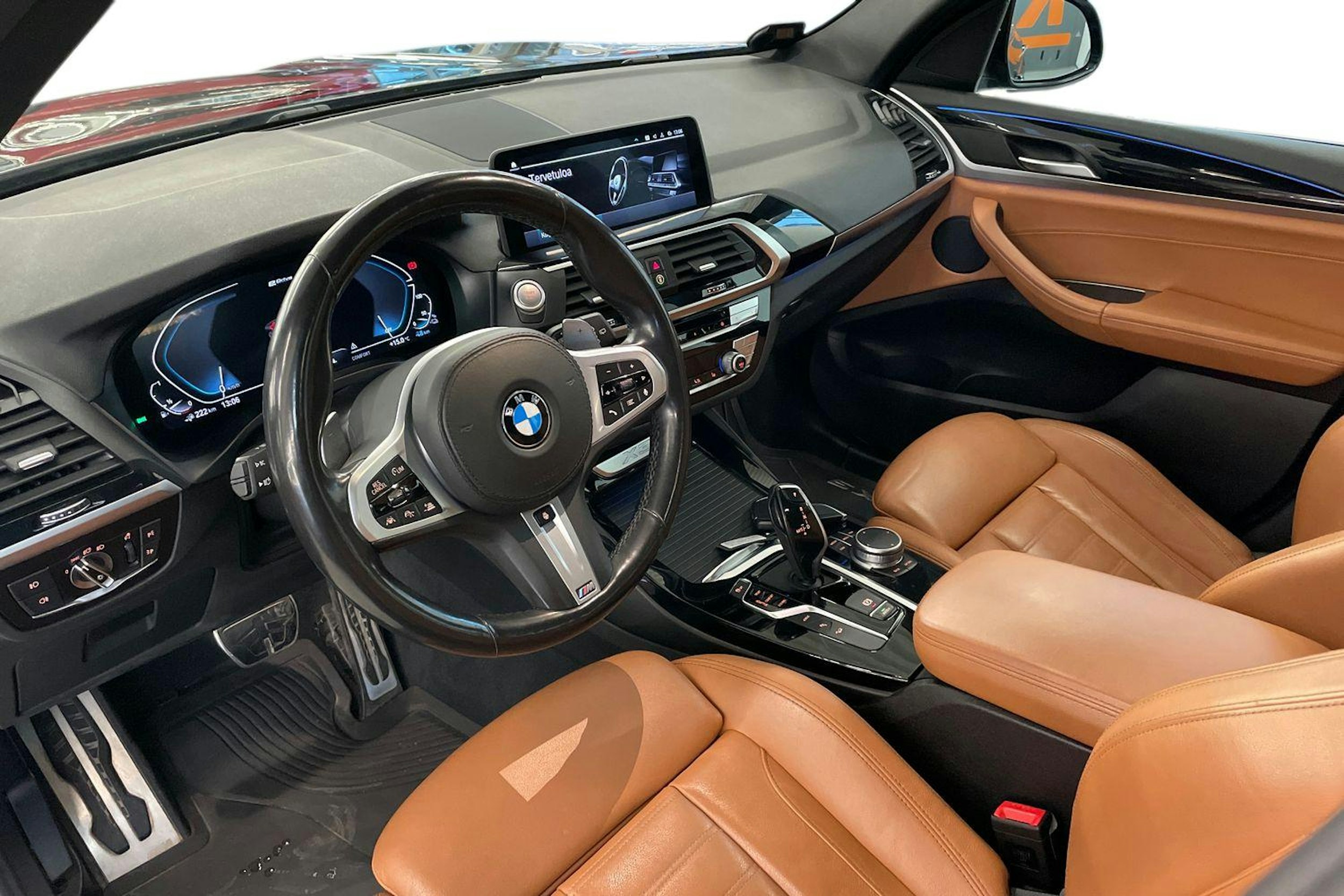 Musta BMW X3 2020 kuva 7.