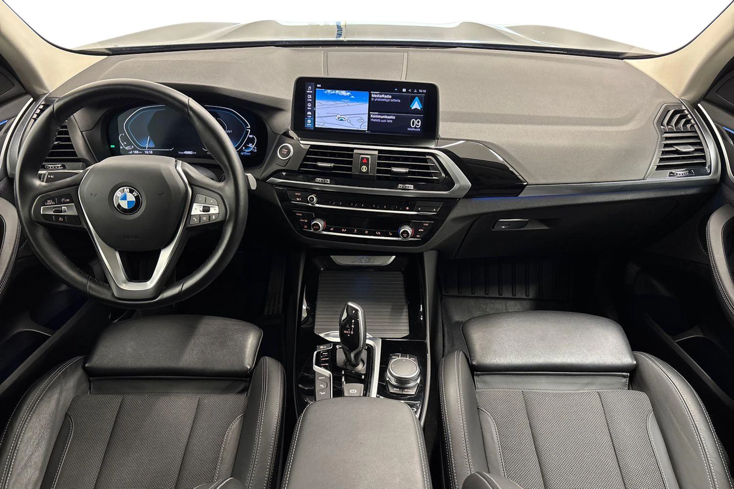 musta BMW X3 2021 kuva 7.