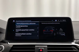 musta BMW X3 2021 kuva 19.