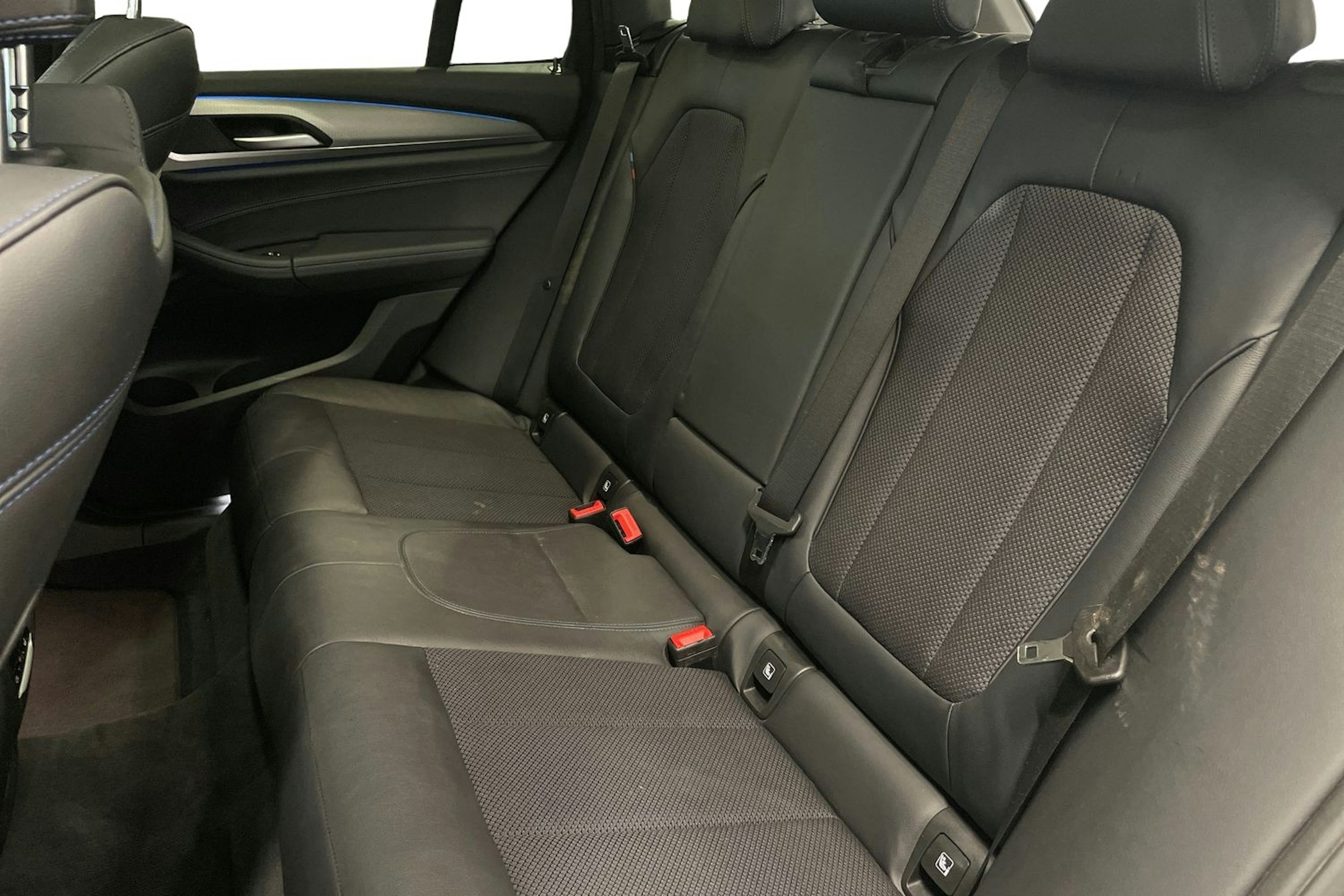 Musta BMW X3 2021 kuva 10.