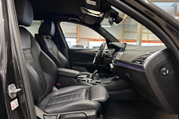 Harmaa BMW X3 2021 kuva 14.