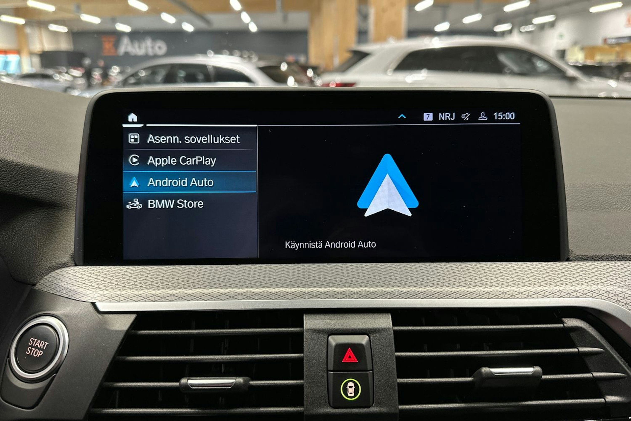 Harmaa BMW X3 2021 kuva 18.