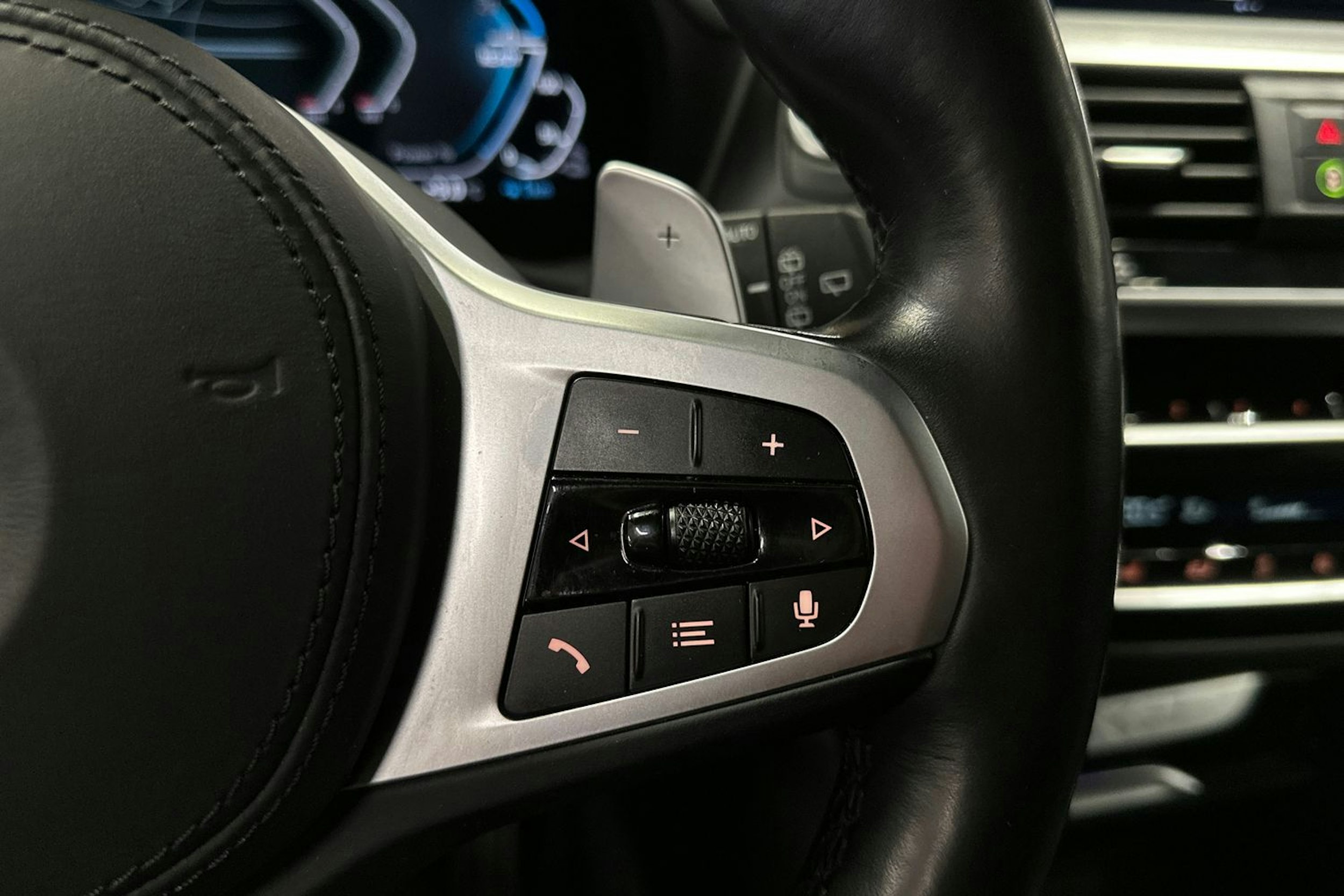 Harmaa BMW X3 2021 kuva 25.