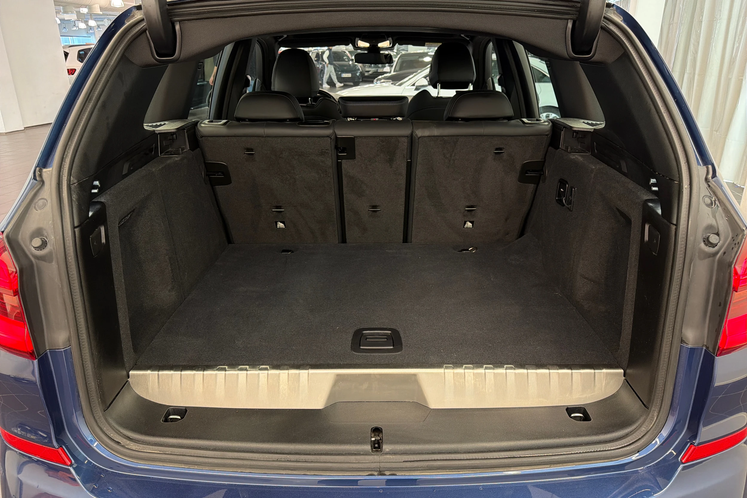 Sininen BMW X3 2021 kuva 11.