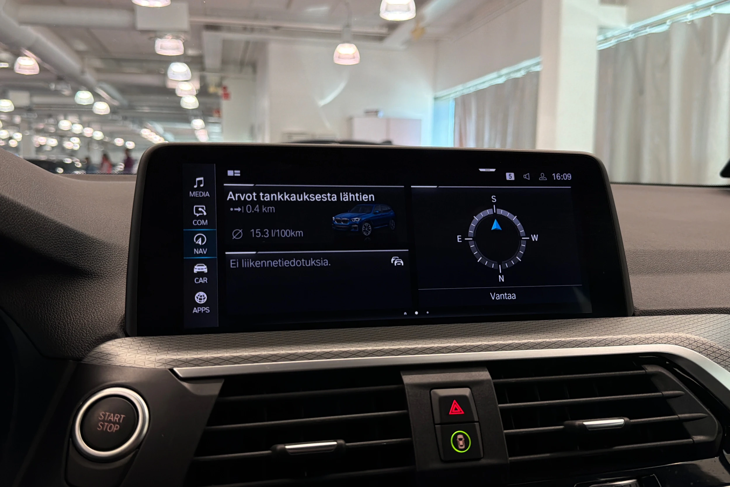 Sininen BMW X3 2021 kuva 22.