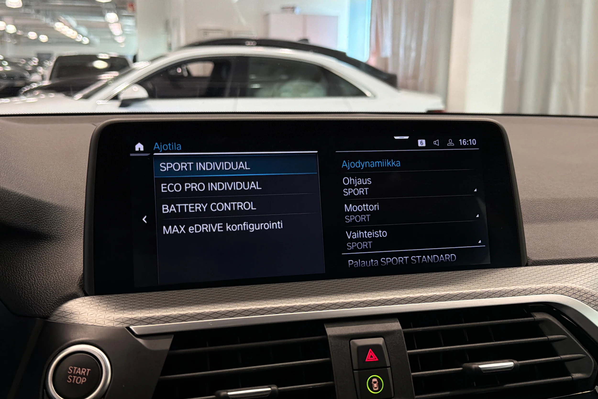 Sininen BMW X3 2021 kuva 24.