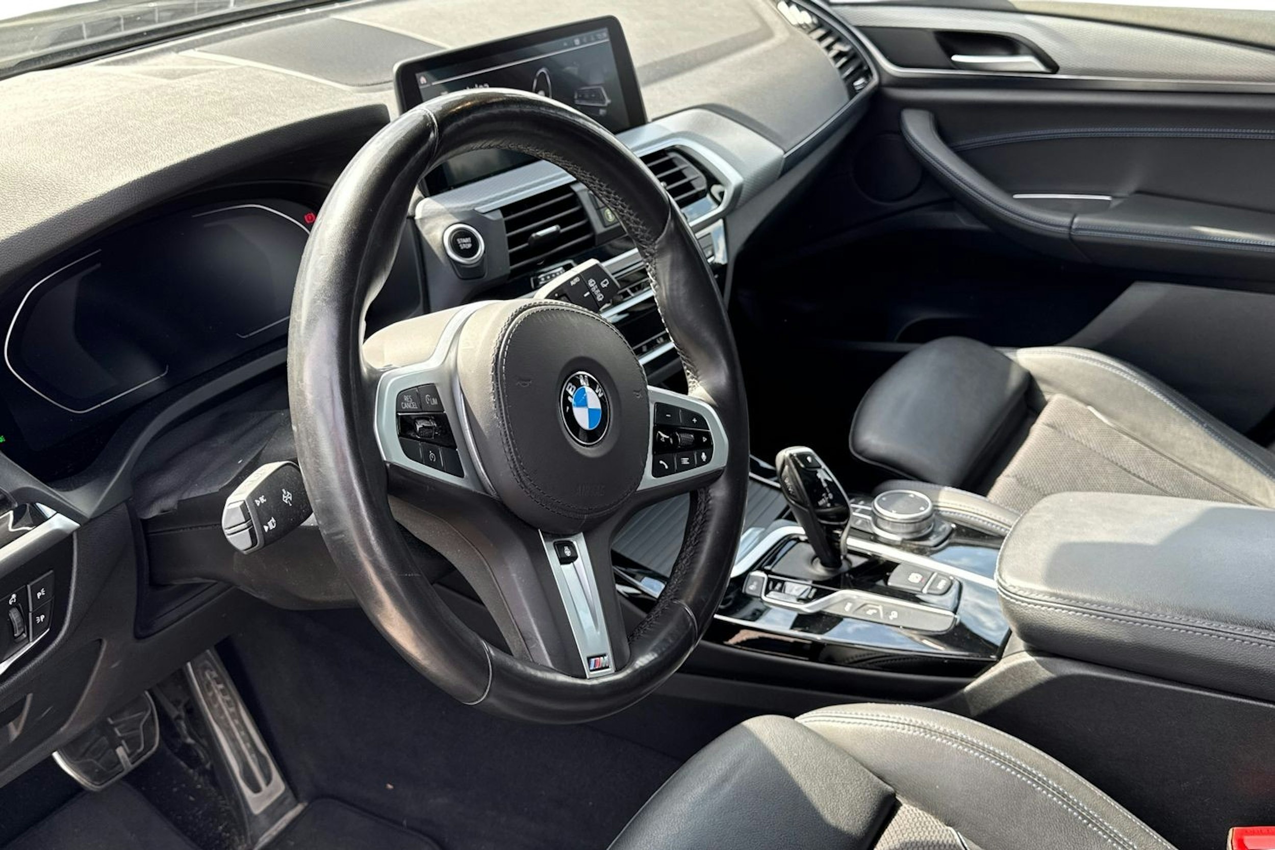 musta BMW X3 2021 kuva 3.