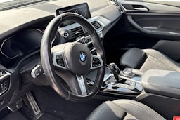 musta BMW X3 2021 kuva 3.