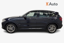 musta BMW X3 2021 kuva 6.