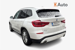 valkoinen BMW X3 2021 kuva 2.