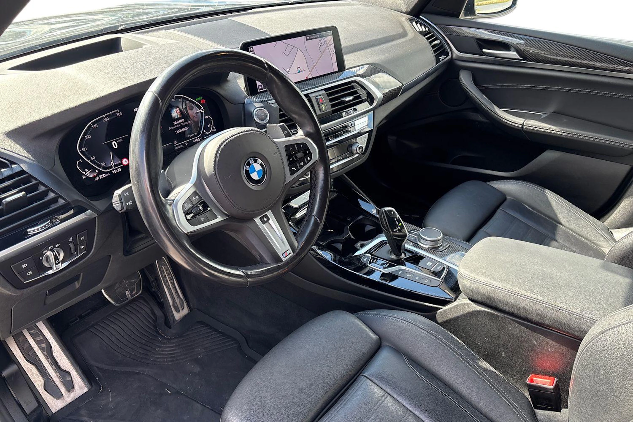 musta BMW X3 2021 kuva 3.