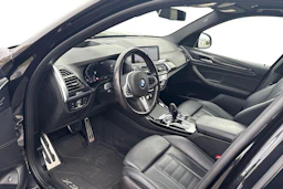 musta BMW X3 2021 kuva 6.