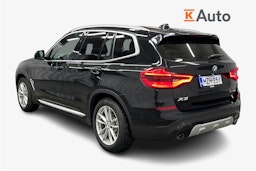 musta BMW X3 2021 kuva 2.