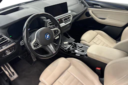 met. musta BMW X3 2022 kuva 8.