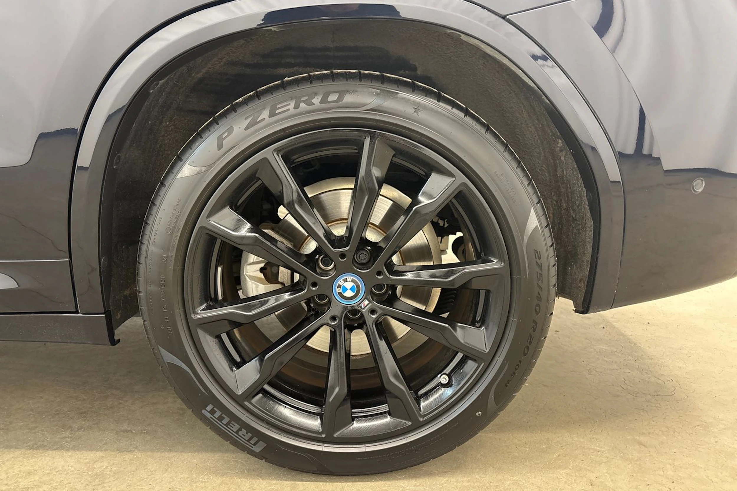 met. musta BMW X3 2022 kuva 13.