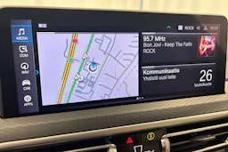 met. musta BMW X3 2022 kuva 31.